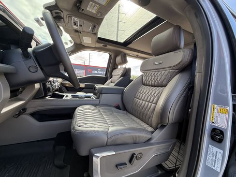 Used 2026 Ford F450 Platinum w/ Platinum Plus Package image 23