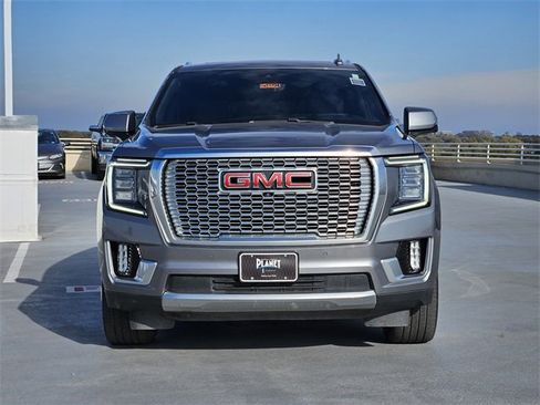 Used 2022 GMC Yukon Denali w/ Denali Ultimate Package image 2