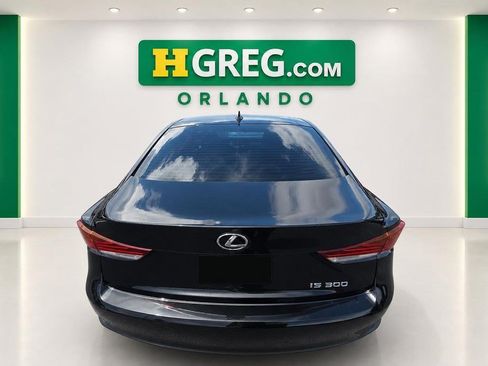 Used 2019 Lexus IS 300 w/ Premium Package RWD image 7