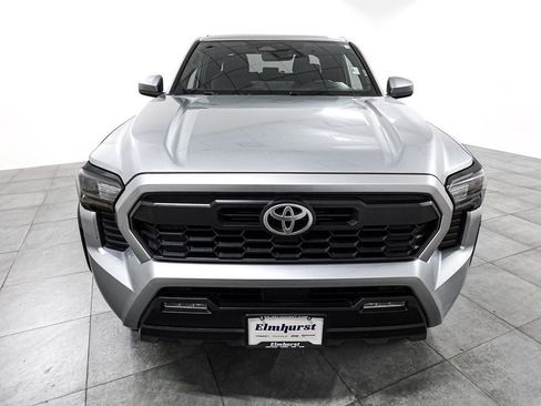 Used 2024 Toyota Tacoma TRD Off-Road AWD/4WD image 3