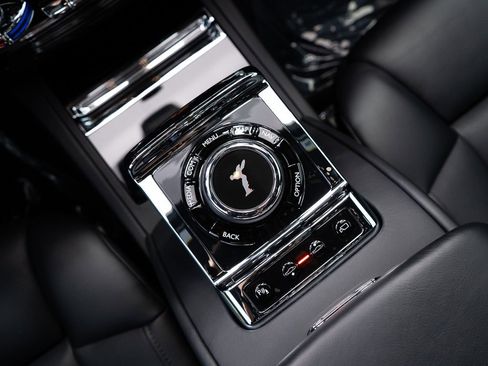 Certified 2023 Rolls-Royce Phantom Sedan w/ The Phantom Package image 42