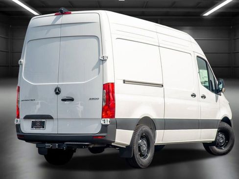 Used 2024 Mercedes-Benz Sprinter 144 Cargo image 9
