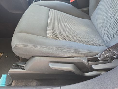 Used 2015 Jeep Patriot Latitude FWD image 29