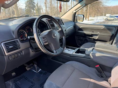 Used 2012 Nissan Armada SV image 28