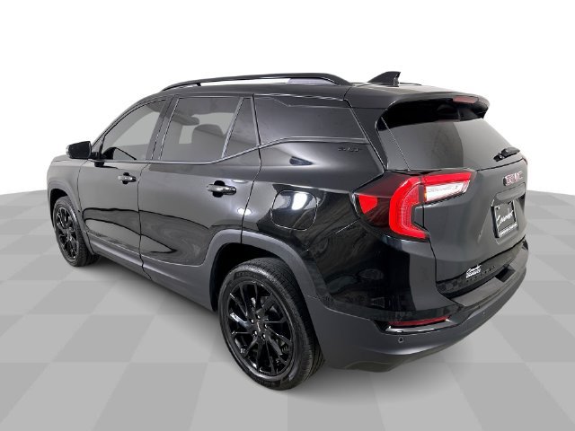 Used 2024 GMC Terrain SLT w/ Infotainment Package II AWD/4WD image 6