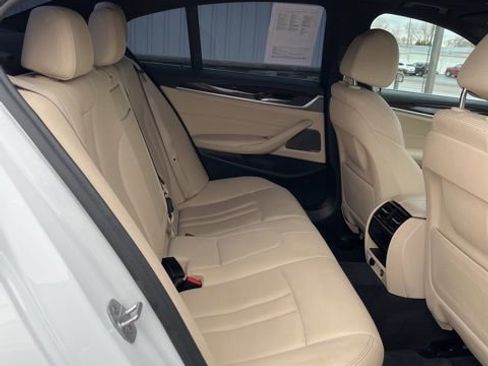 Used 2018 BMW 530e RWD image 33