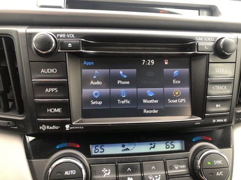 Used 2016 Toyota RAV4 XLE AWD/4WD image 16