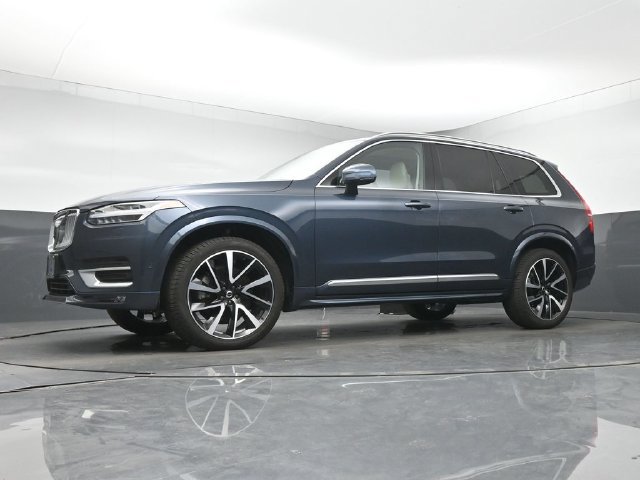 Used 2025 Volvo XC90 B5 Plus w/ Protection Package Premier AWD/4WD image 13