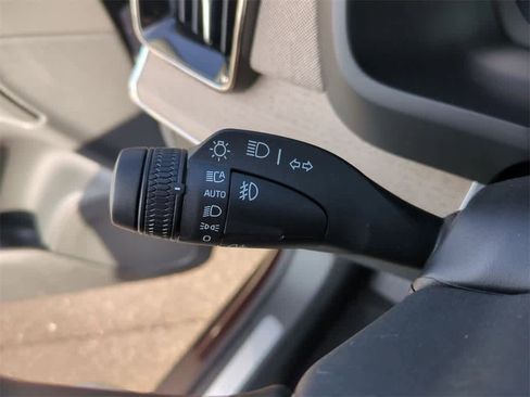 New 2026 Volvo XC90 B5 Plus image 20