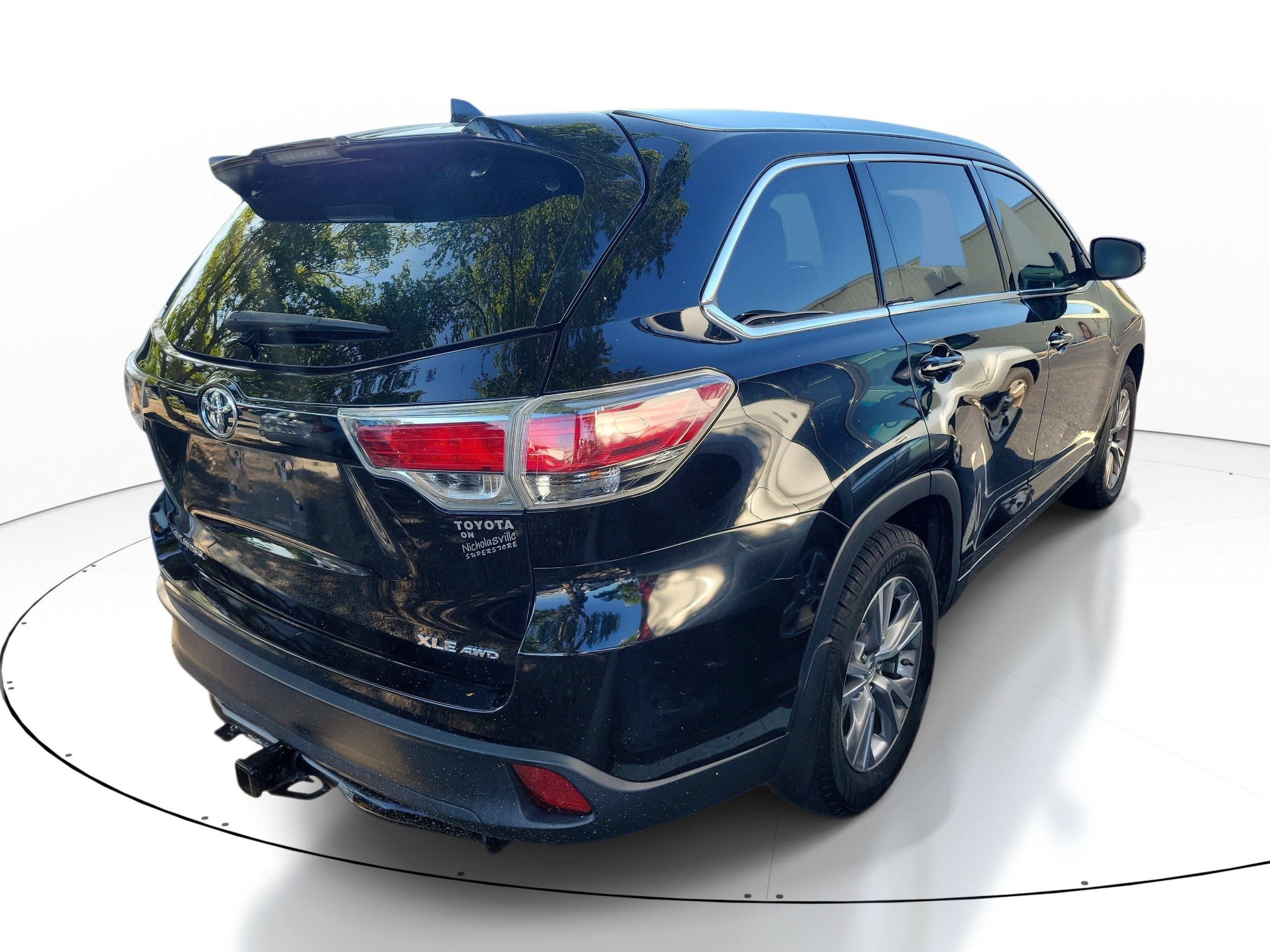 Used 2015 Toyota Highlander XLE AWD/4WD image 8