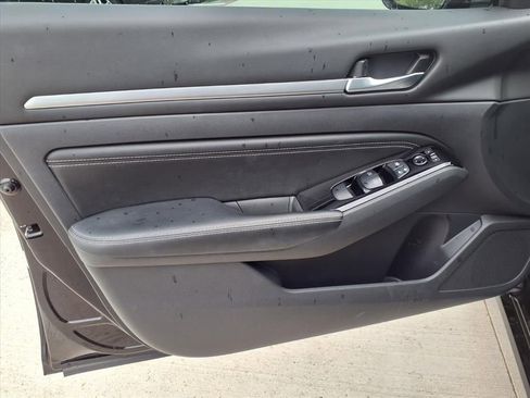 Used 2022 Nissan Altima 2.5 SL FWD image 13