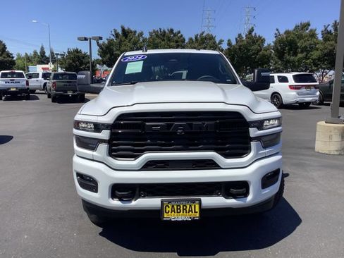Used 2025 RAM 2500 Big Horn AWD/4WD image 4