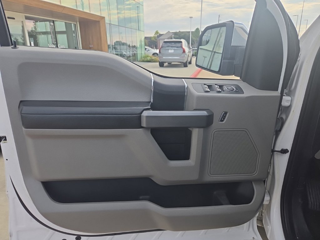 Used 2016 Ford F150 XLT w/ Equipment Group 301A Mid RWD image 8