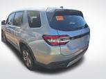 Used 2025 Honda Pilot EX-L image 6