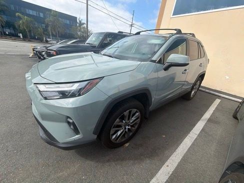 Used 2022 Toyota RAV4 XLE Premium FWD image 6