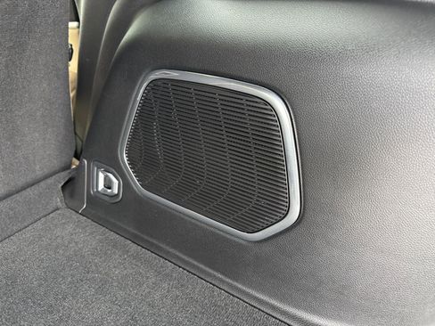 Used 2022 Jeep Grand Cherokee Limited 4xe image 11