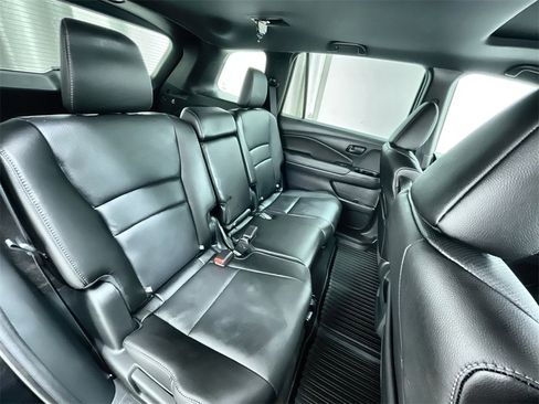 Certified 2023 Honda Passport EX-L image 32