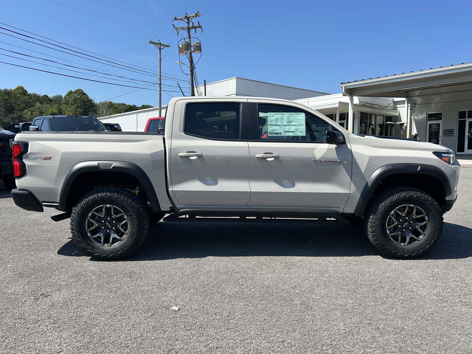 New 2026 Chevrolet Colorado ZR2 w/ Technology Package AWD/4WD image 8