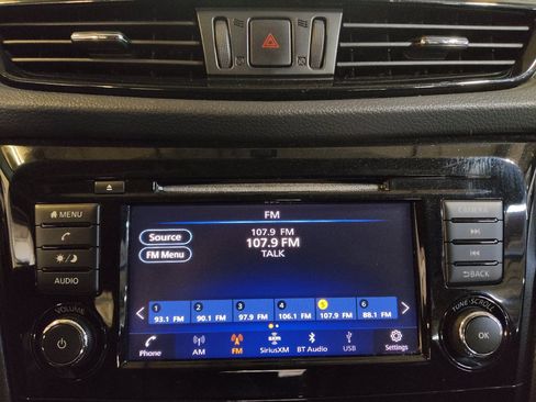 Used 2019 Nissan Rogue Sport S w/ Appearance Package AWD/4WD image 25