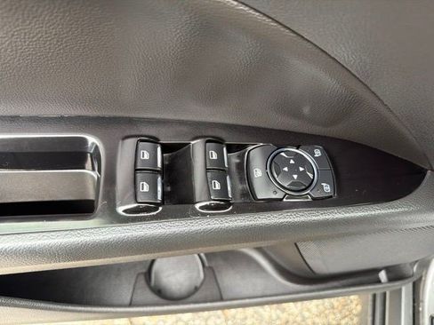 Used 2016 Ford Fusion SE w/ Equipment Group 202A FWD image 12