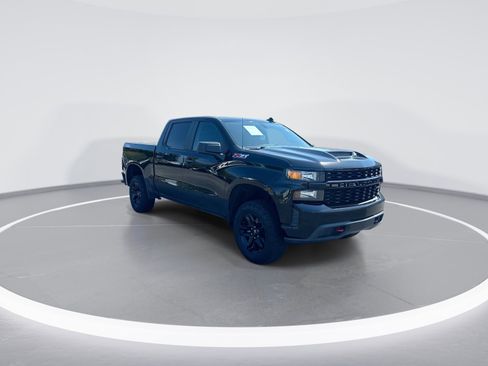 Used 2019 Chevrolet Silverado 1500 Custom Trail Boss w/ Infotainment Package AWD/4WD image 2