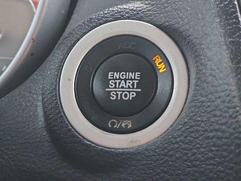 Used 2020 Dodge Journey SE w/ SE Popular Equipment Group FWD image 24