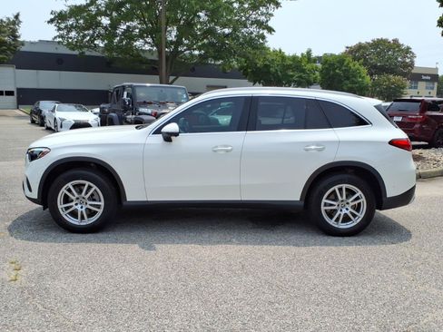 Used 2023 Mercedes-Benz GLC 300 4MATIC image 3