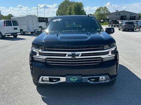 Certified 2022 Chevrolet Silverado 1500 High Country w/ Technology Package AWD/4WD image 9