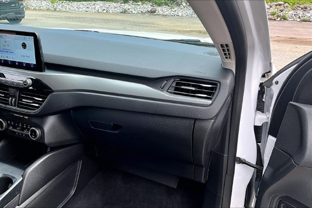 Used 2023 Ford Escape Active w/ Cold Weather Package FWD image 16
