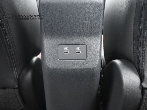 New 2026 Nissan Kicks SR w/ SR Premium Package FWD image 19
