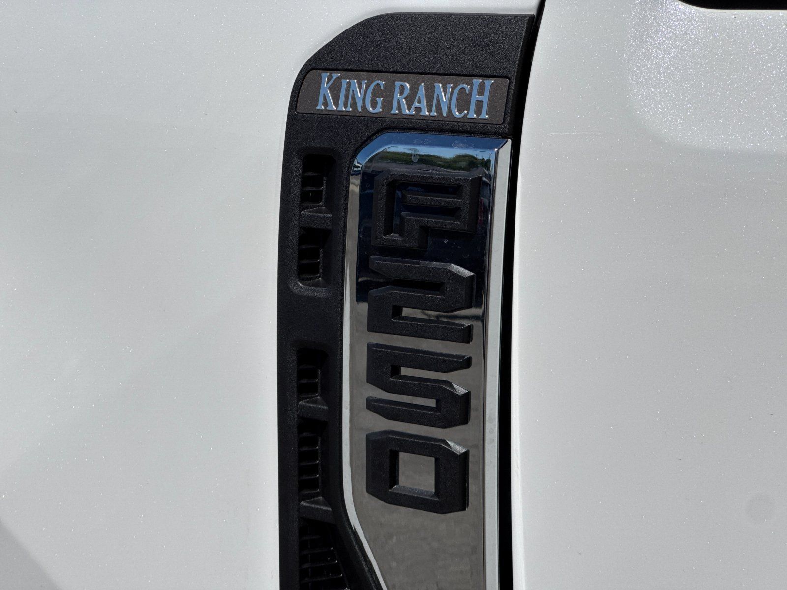 New 2026 Ford F250 King Ranch w/ Chrome Package AWD/4WD image 33