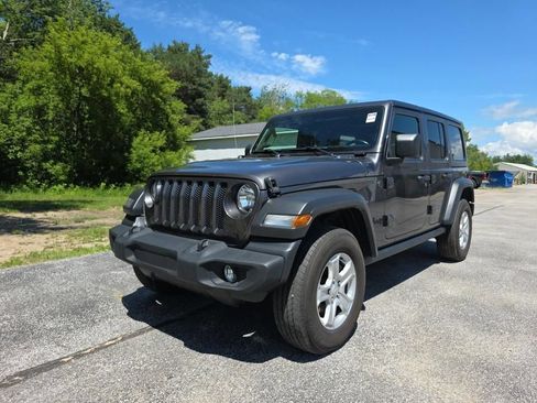 Used 2022 Jeep Wrangler Unlimited Sport AWD/4WD image 3