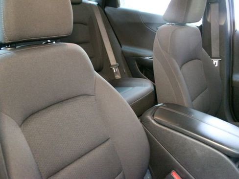 Used 2022 Chevrolet Malibu LT FWD image 11