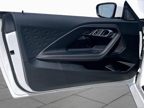 Used 2023 BMW 230i Coupe w/ Premium Package RWD image 22