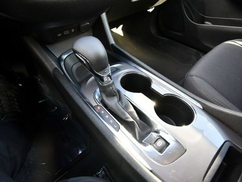 Used 2023 Chevrolet Malibu LT FWD image 26