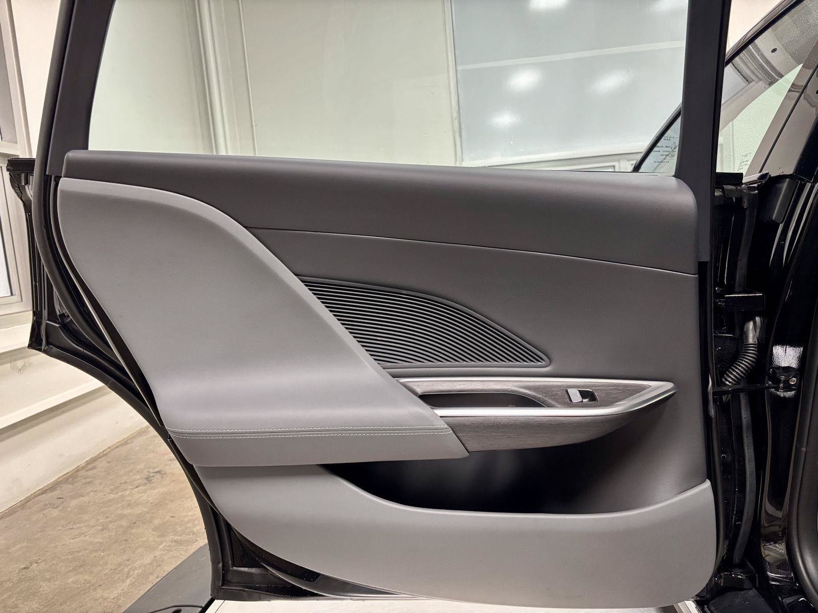Used 2024 Lucid Air Grand Touring AWD/4WD image 17