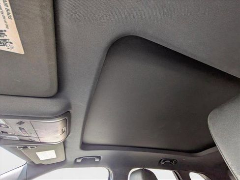 Used 2019 Chevrolet Blazer RS image 15