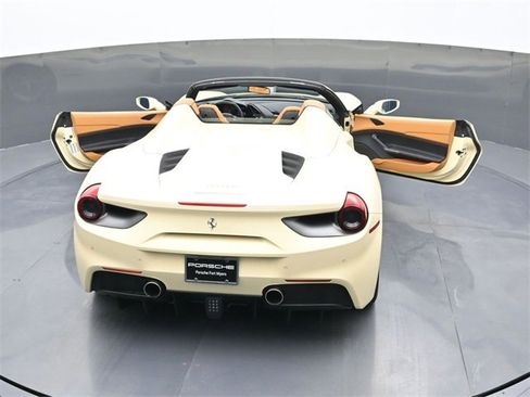 Used 2017 Ferrari 488 Spider image 21