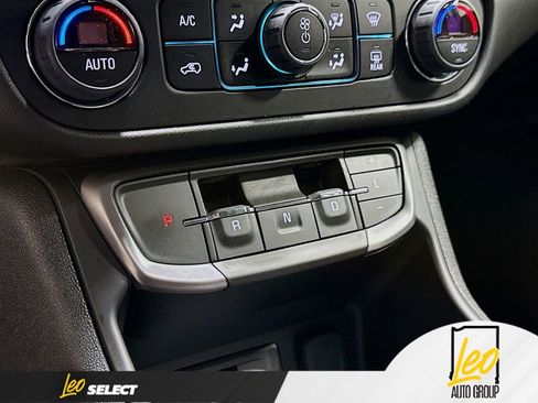 Used 2023 GMC Terrain AT4 AWD/4WD image 19