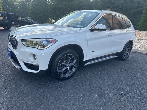 Used 2017 BMW X1 xDrive28i AWD/4WD image 11