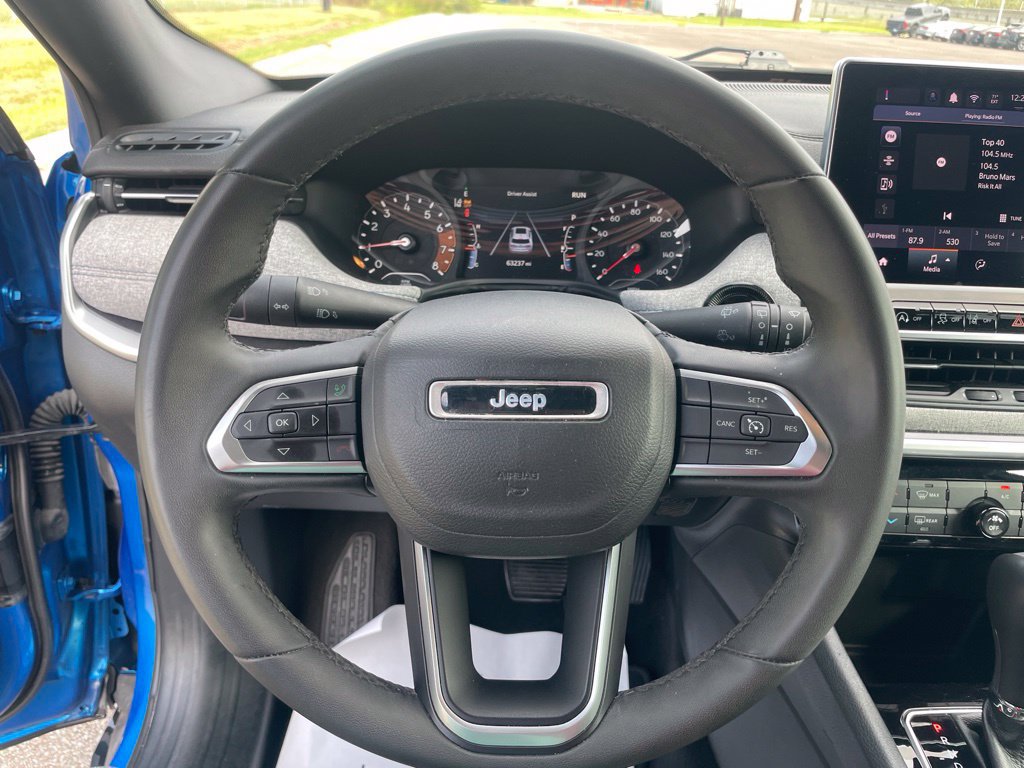 Used 2024 Jeep Compass Latitude AWD/4WD image 26