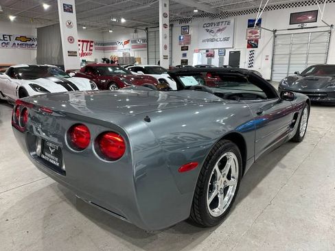 Used 2003 Chevrolet Corvette Convertible w/ Preferred Equipment Group1 RWD image 28
