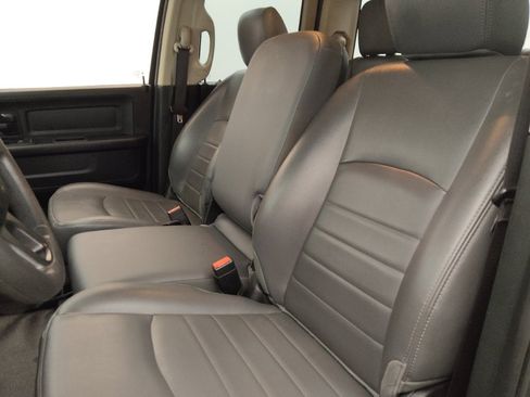 Used 2018 RAM 1500 Tradesman RWD image 17