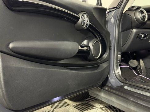 Used 2015 MINI Cooper S image 22