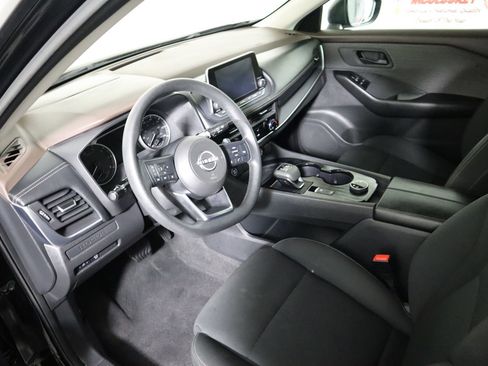 Used 2023 Nissan Rogue S image 21