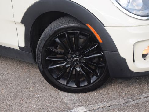 Used 2019 MINI Cooper Clubman S image 30