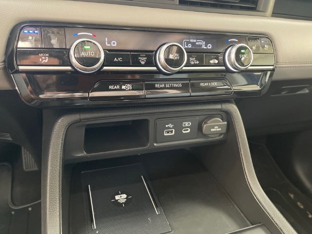 Used 2024 Honda Pilot Elite image 14