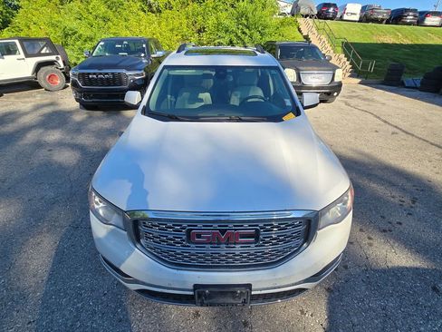 Used 2019 GMC Acadia Denali AWD/4WD image 13