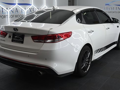 Used 2018 Kia Optima LX w/ Convenience Package image 4
