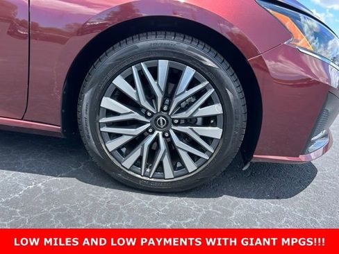 Used 2023 Nissan Altima 2.5 SV FWD image 7